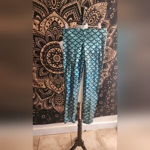 New blackmilk leggings